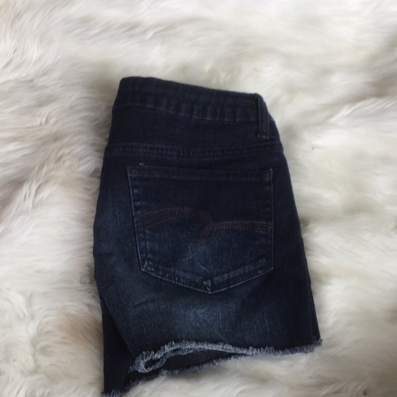 Sequins Justice Jean Shorts - Picture 2 of 4